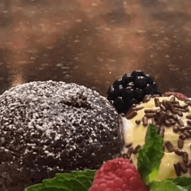 Your Go-To Spot for Dining, Drinks &amp; Dessert in Lone Tree